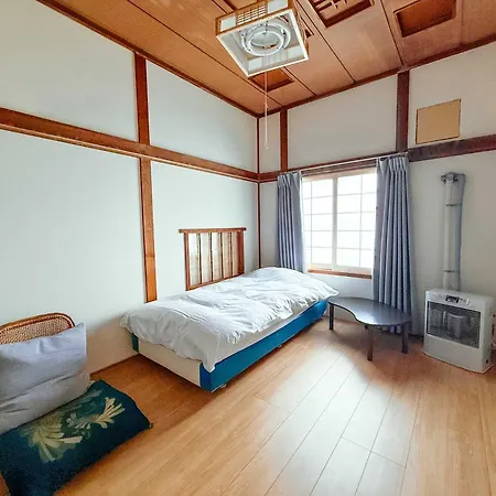 Guesthouse En Rusutsu Exterior photo