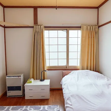 Guesthouse En Rusutsu Exterior photo