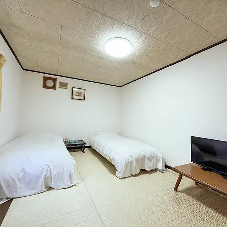 Guesthouse En Rusutsu Exterior photo